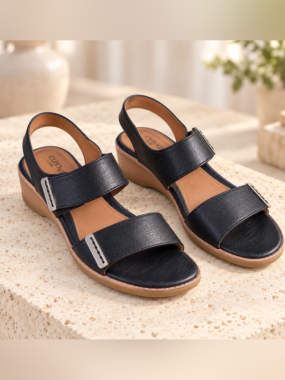 Eurosoft by Sofft Mallory Black Casual Wedge Sandals Size 9M EUC